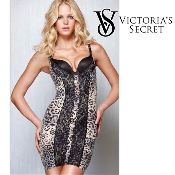 Victoria's Secret Other - VS So Curvaceous Leopard Shaping Slip